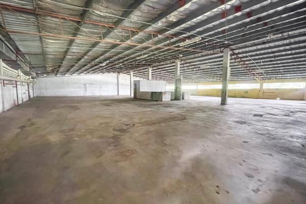 Se vende edificio comercial con galera y oficina