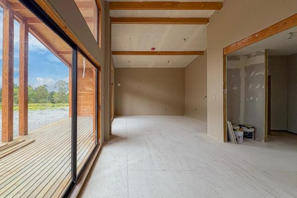 High-end off-grid home with volcán barú views