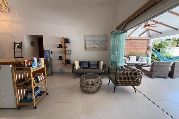 Casa con piscina en coronado golf | amoblada y equipada