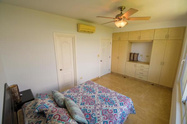 Exclusivo apartamento frente al mar