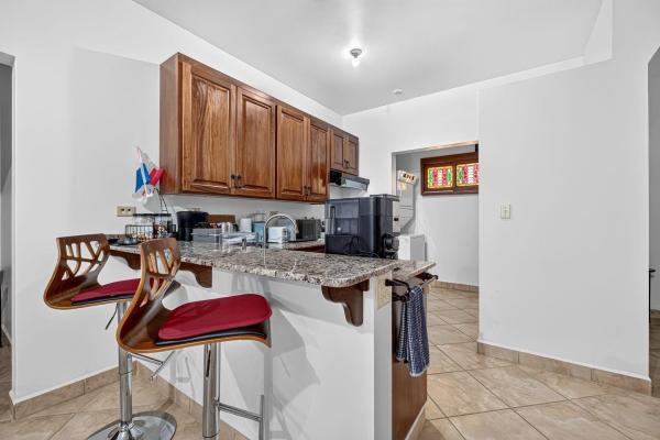 Condominio exclusivo en el tercer piso en valle escondido boquete