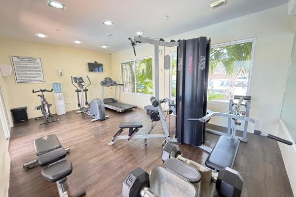 Sale of apartment in torres de versalles ii building