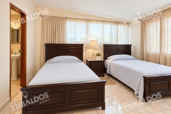 Venta de casa frente al mar en san carlos, con acceso a la playa y 5 recámaras