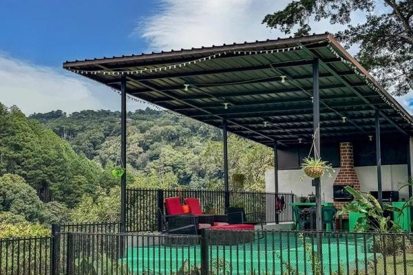 Furnished luxury home in santa lucia, boquete