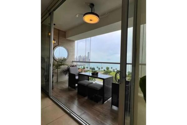 Apartamento en avenida balboa