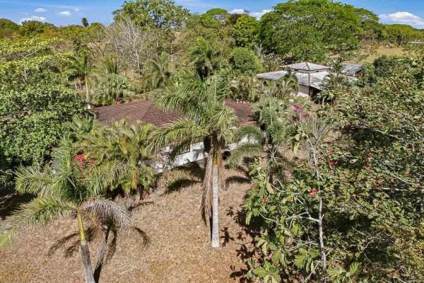 Charming home near los destiladeros beach