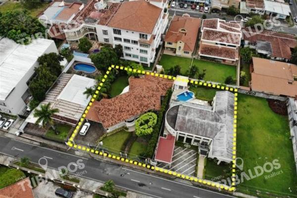 Venta de terreno con mejorasen san francisco