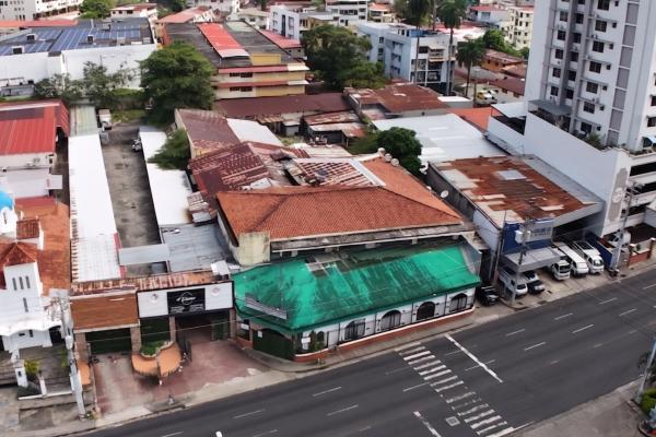 Se vende terreno para desarrollo mixto en vía porras, san francisco