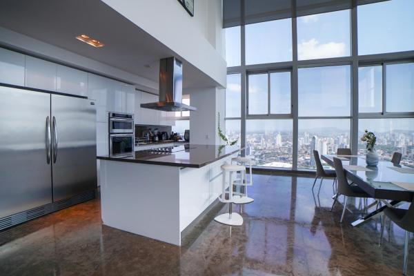 Luxury penthouse in panama city panama