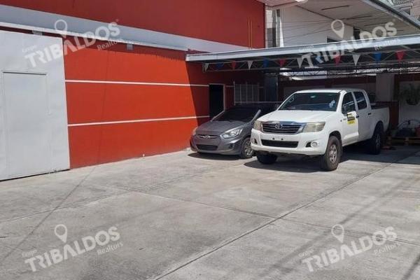 Galera comercial en rio abajo