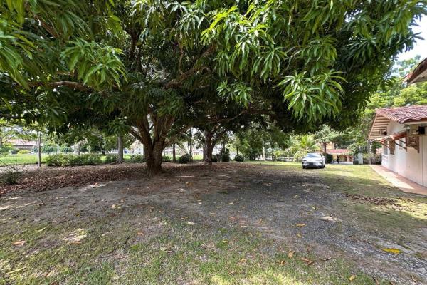 House usd325,000.00 inside coronado golf course