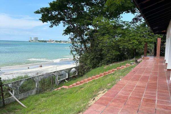 Ideal lot for beach house or development