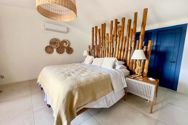 Beach house for sale in el cortijo, costa esmeralda