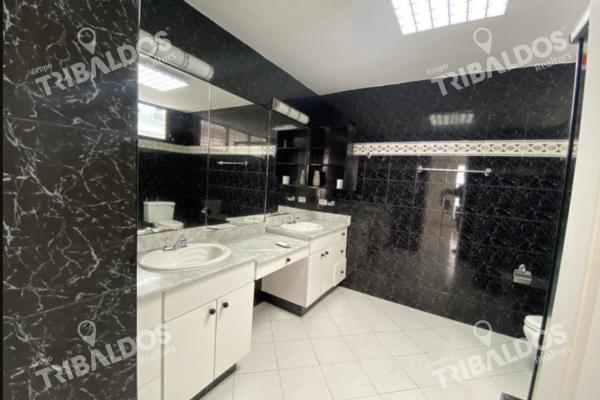 Venta de apartamento en ph coral reef avenida balboa
