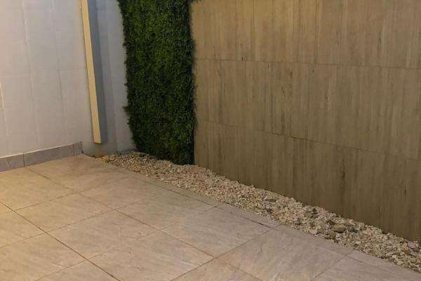 Vivienda con potencial residencial o comercial.