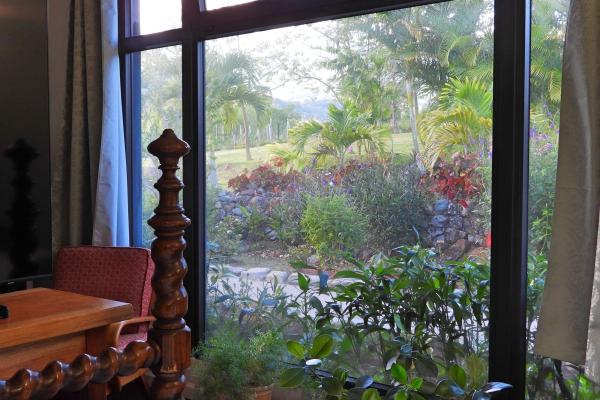 Finca campestre con múltiples edificaciones en palmira