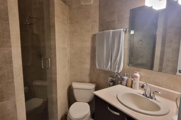 Beachfront apartment with ocean view, ph las olas