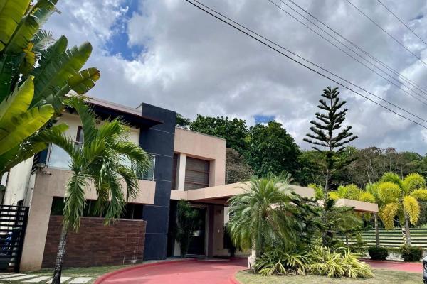 House in the panama golf club