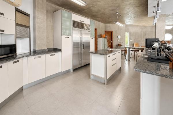 Venta de residencia moderna en coronado