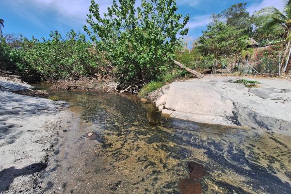 Vendo terreno de playa en playa piedras gordas