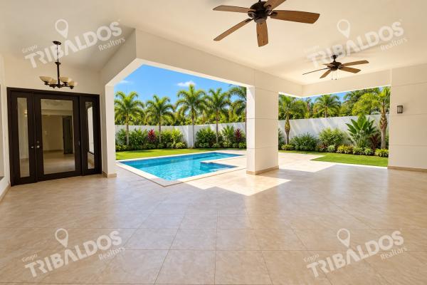 Venta de casa en costa del este