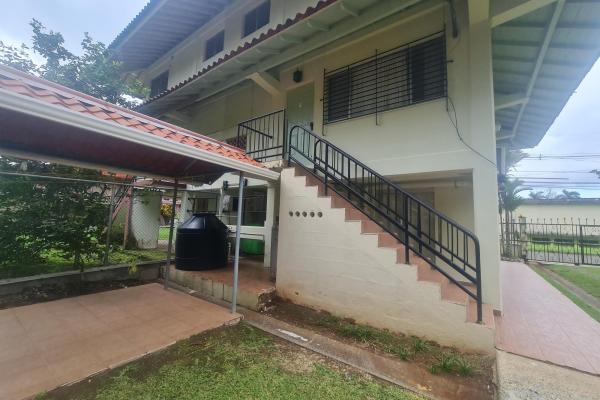 Venta de casa en residencial espinar, colón