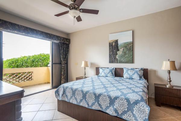 Precioso condominio en planta baja con jardín