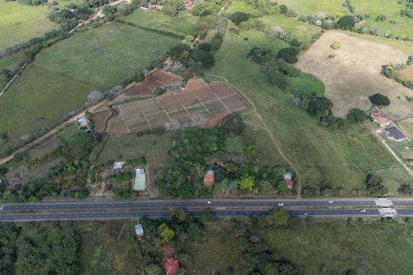 Spacious commercial property