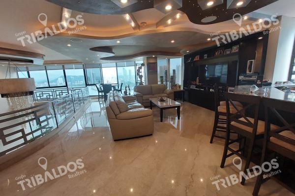 Venta de penthouse de dos pisos en paitilla
