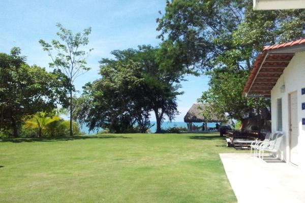 Se vende globo de terreno con acceso privado a playa solymar, bijao