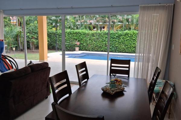 Between the sea and the mountains, furnished!