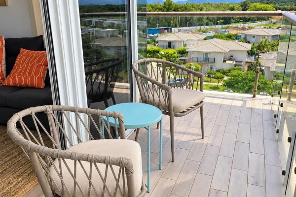 Apartamento frente a la playa con hermosas vistas al océano.