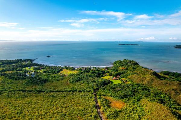 4 bedroom house for sale at rincon beach estates