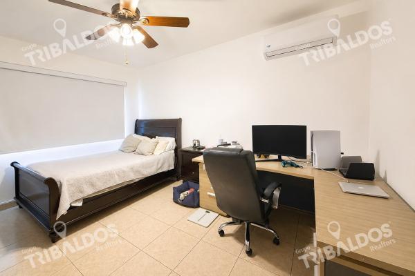 House for sale in costa dorada, costa del este