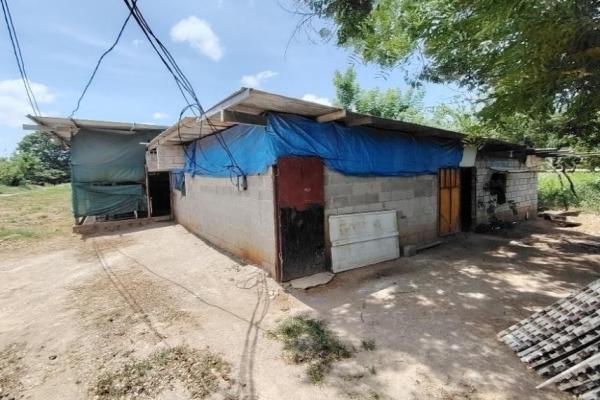 Granja de 13.6 ha con casa, galeras y río en natá, coclé