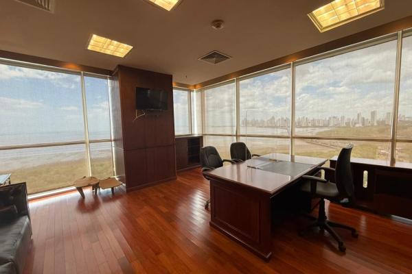Office rental at capital plaza costa del este