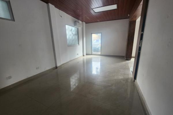 Alquiler de local comercial para showrooms (color me mine)