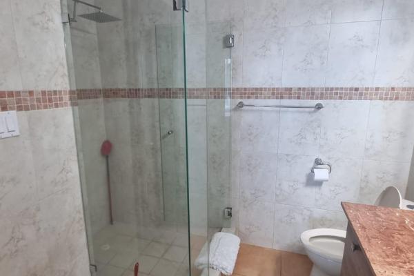 Ocean view apartment with golf access in coronado