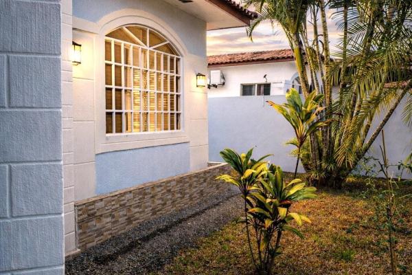 Tropical home in david panama