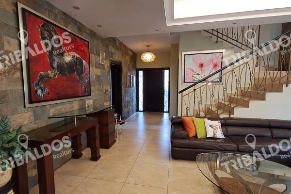 Venta de casa en villa valencia, costa sur con paneles solares