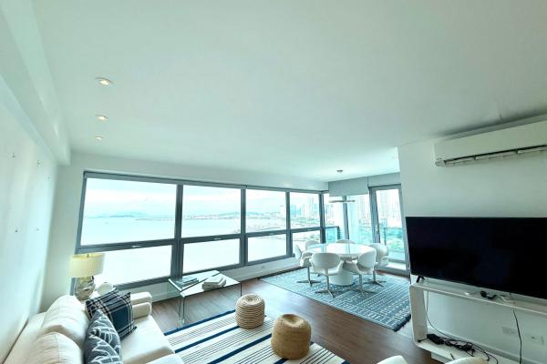 Bayfront tower model 02 direct bay view