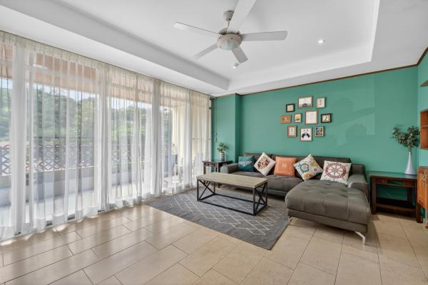 Oquete condo 1 bedroom walk to everything