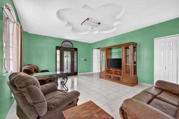 Fully furnished alto boquete home for sale
