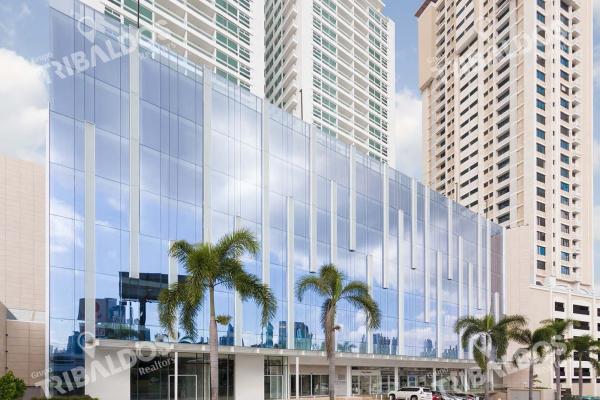 Local en calle 50, the towers