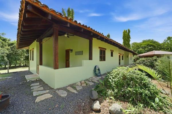 Custom country home with casita in pedasi