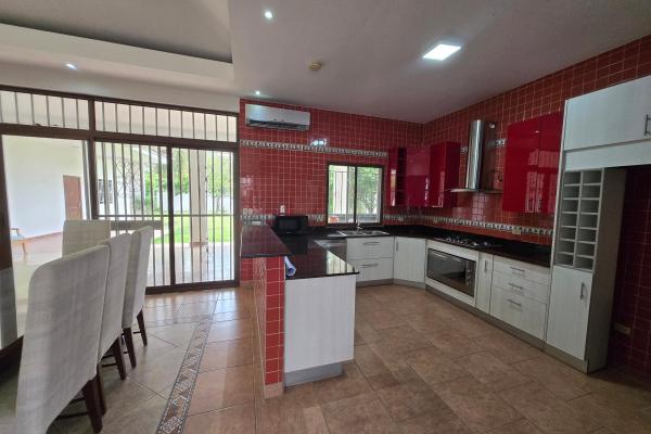 Palmeras del golf 495,000 neg. close to beach and