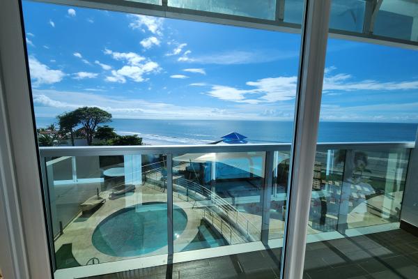 Sale of apartment in ocean wave, nueva gorgona.