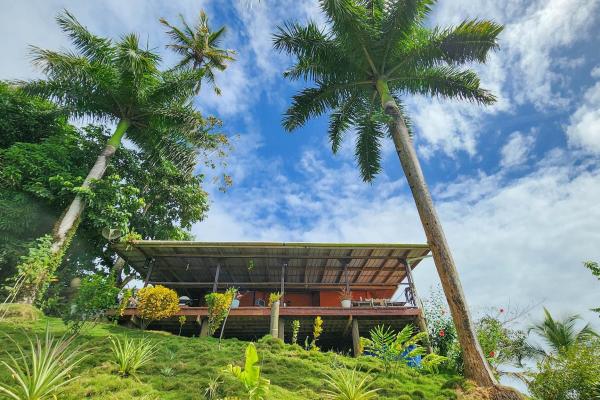 Private island gem, isla joya