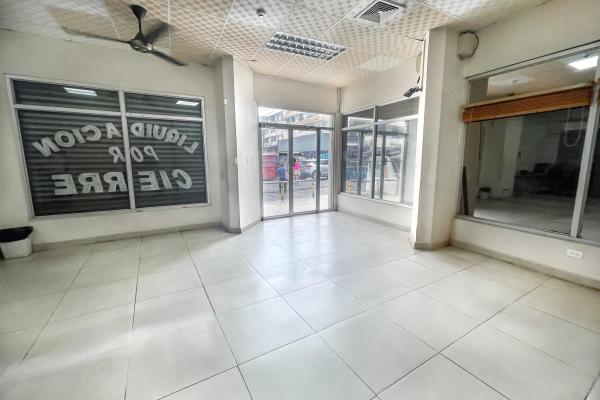 Commercial building for sale in calidonia