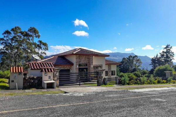 Outstanding home in cerro verde estates, boquete